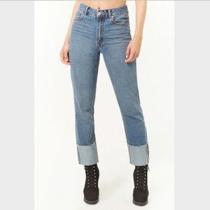 FOREVER 21 Easy Fit Cuffed Jeans, sz 30